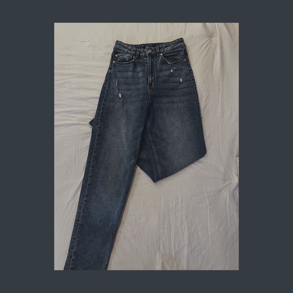 H&M curvy fit mom ultra high ankle jeans